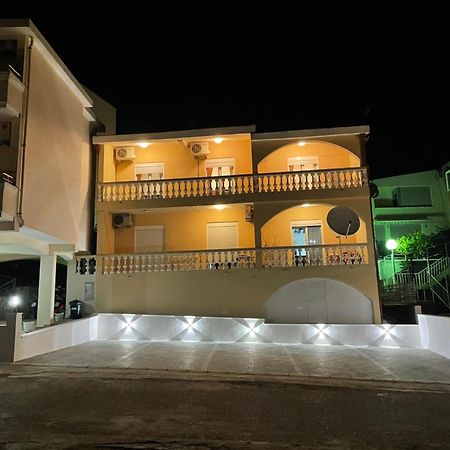 Apartments Onyx Ülgün Dış mekan fotoğraf