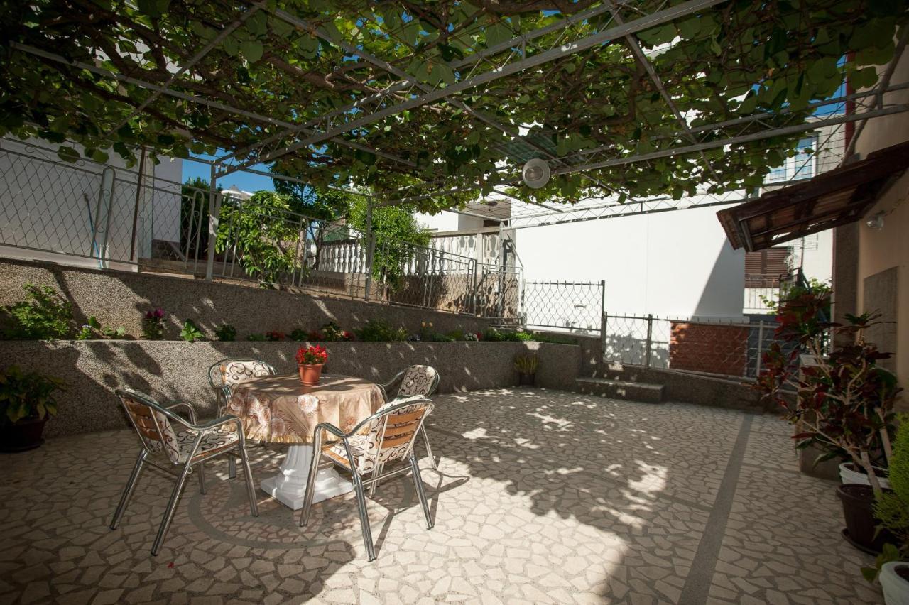 Apartments Onyx Ülgün Dış mekan fotoğraf
